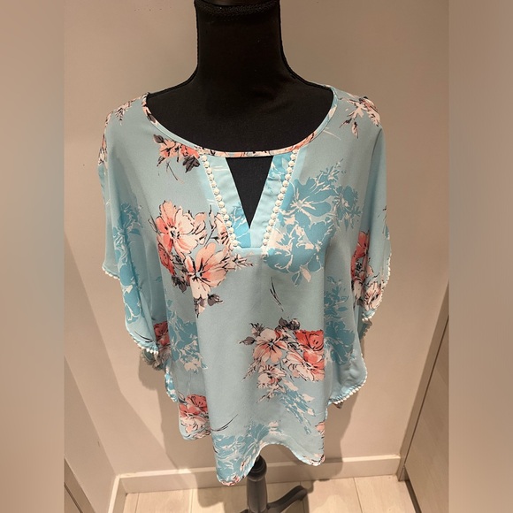 RICKI’S Size Medium Flowered Blouse - Picture 3 of 6